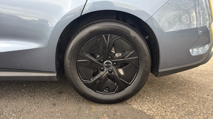 BYD Seal 6 1.5 DM-i Boost 4dr e-CVT Saloon - Image 33
